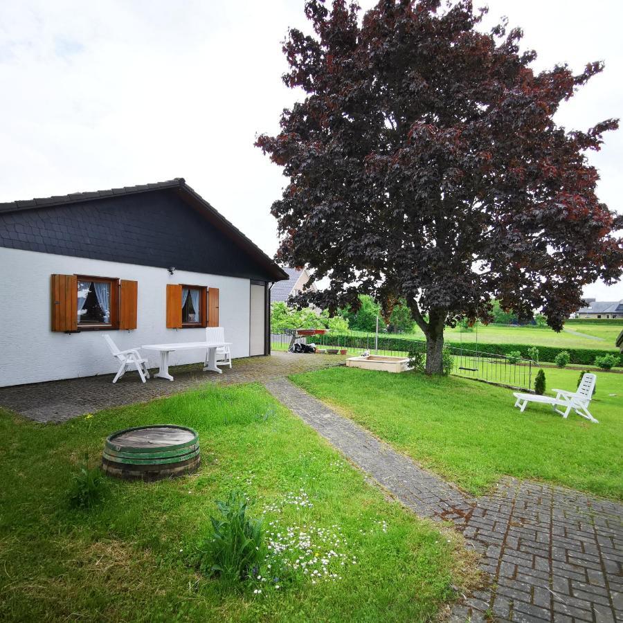 Bb19 Eifel-Ferienhaus Am Moseltal Mit Saunahaus Beuren  外观 照片